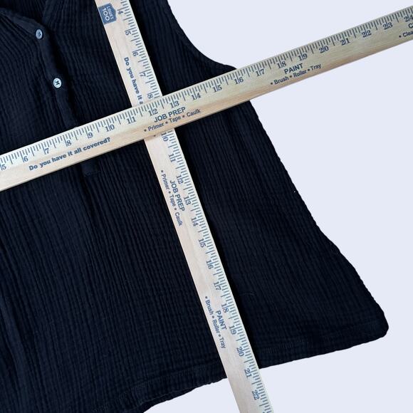 Lou & Grey Black Sleeveless Top Small Gauze Button Front Minimalist - Picture 4 of 5